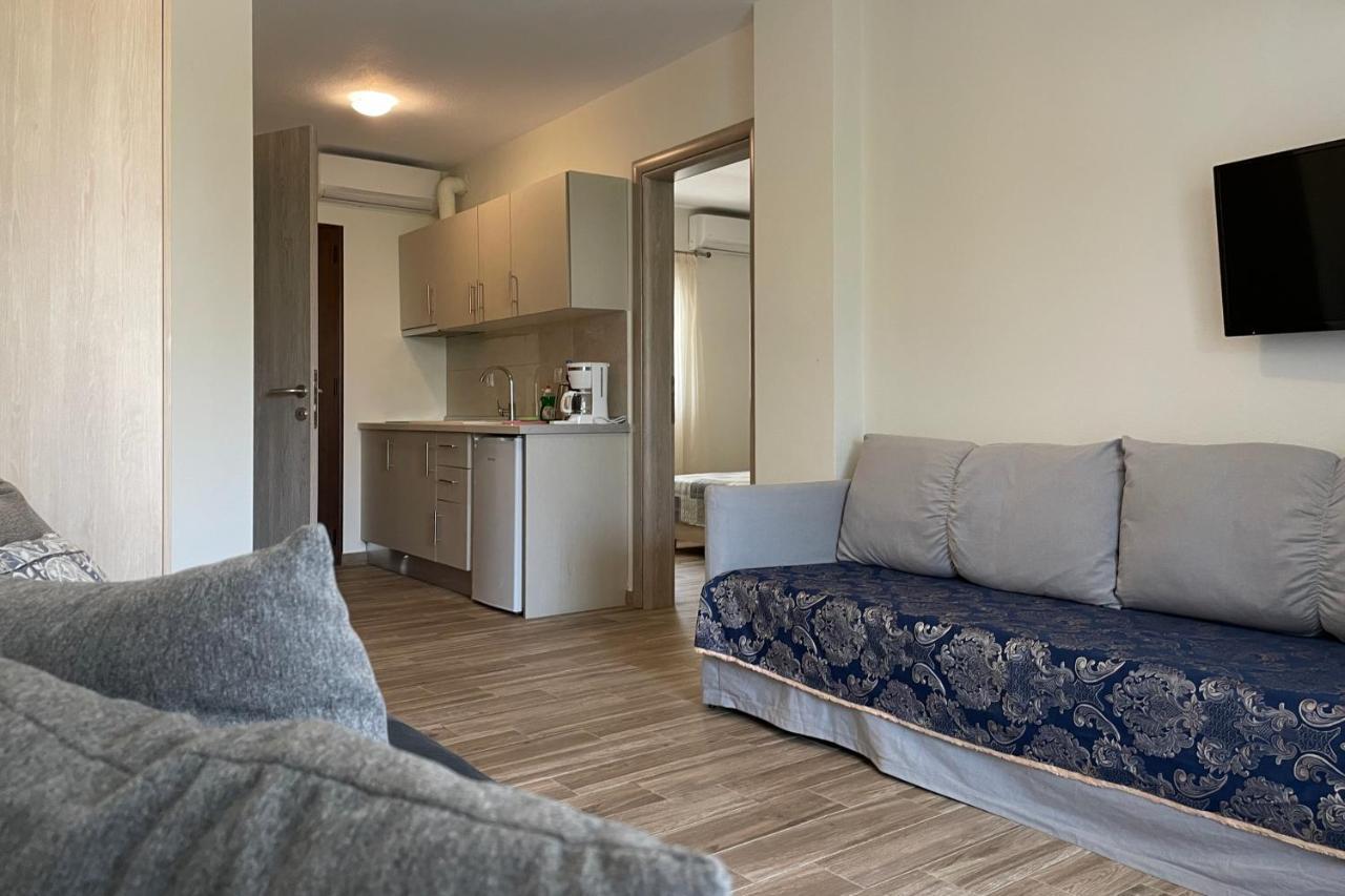 Royals Apartments 2 Nikiti  Exterior foto